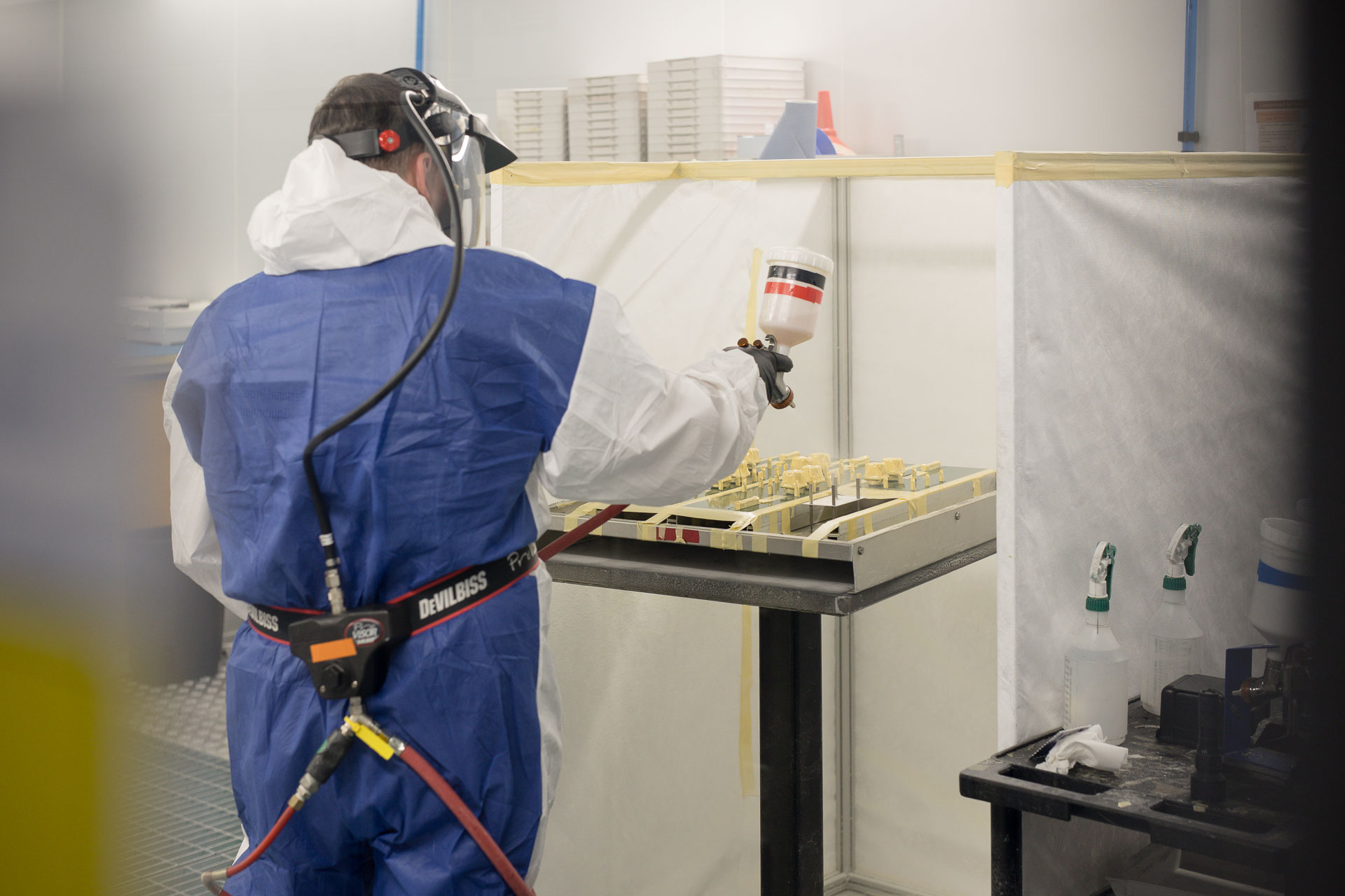 Spraying conformal coating Spraying conformal coating